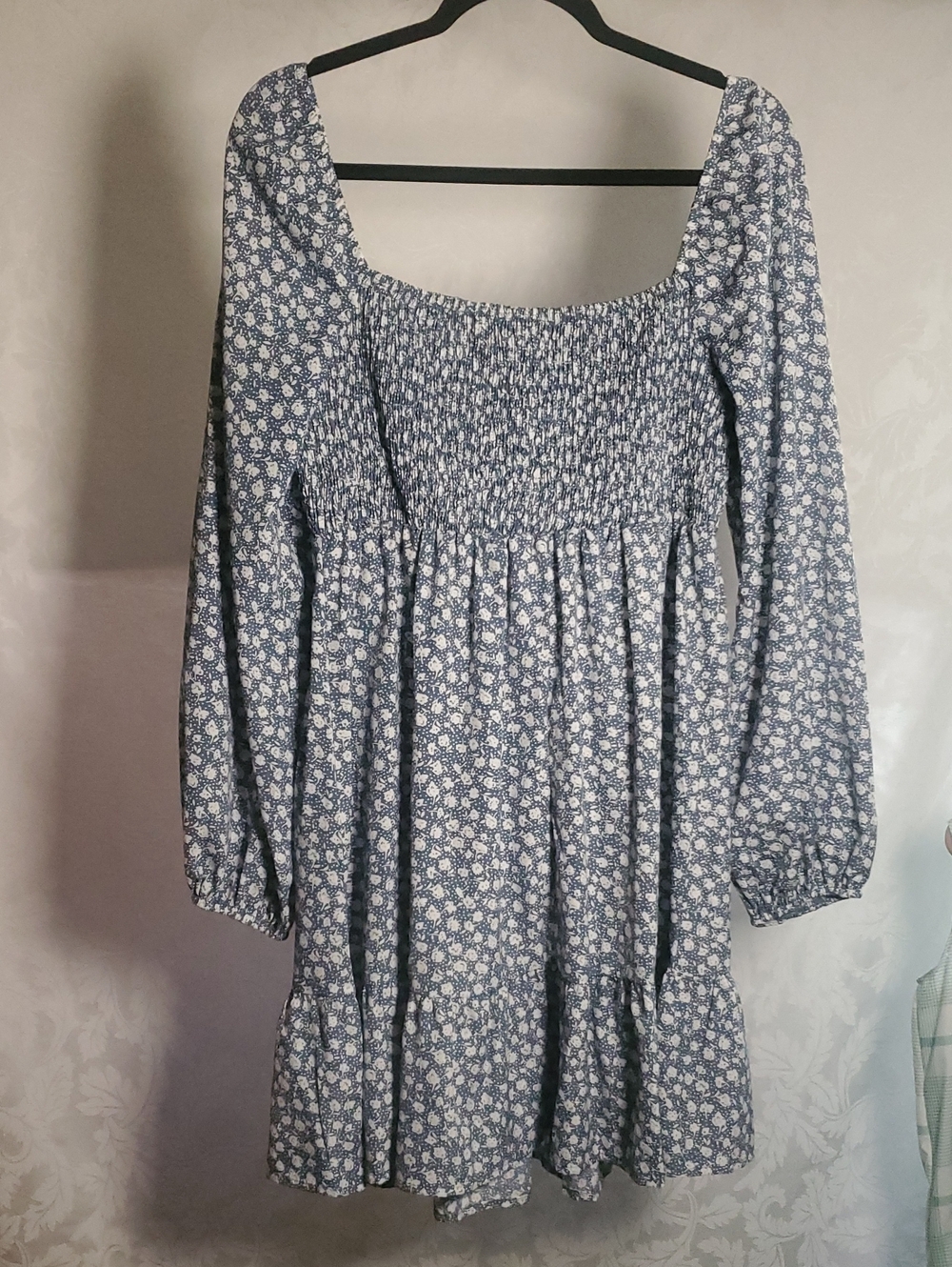 SHEIN Blue Floral Smocked Mini Dress with Puff Sleeves